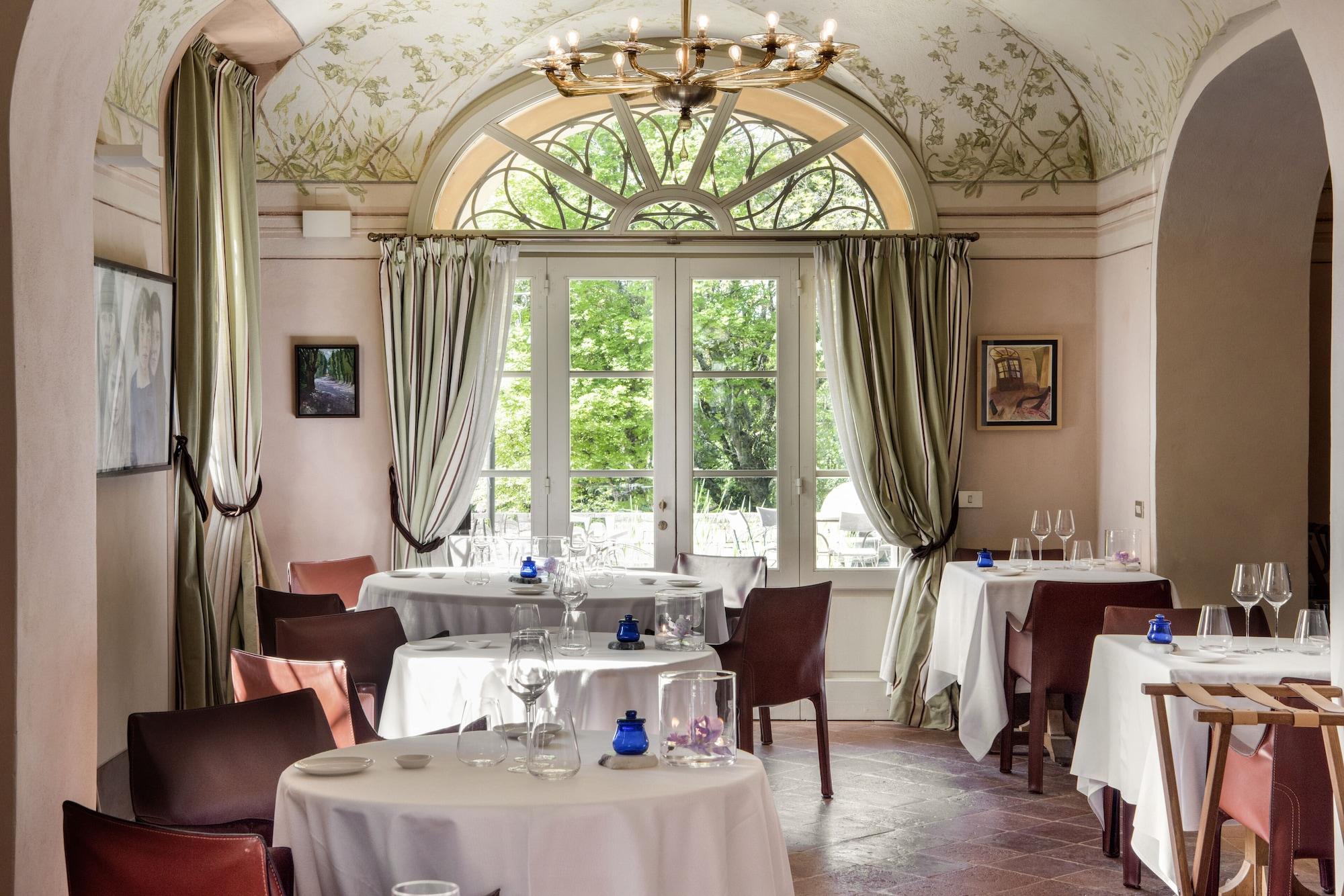 Restaurant Borgo Pignano Volterra Tuscany