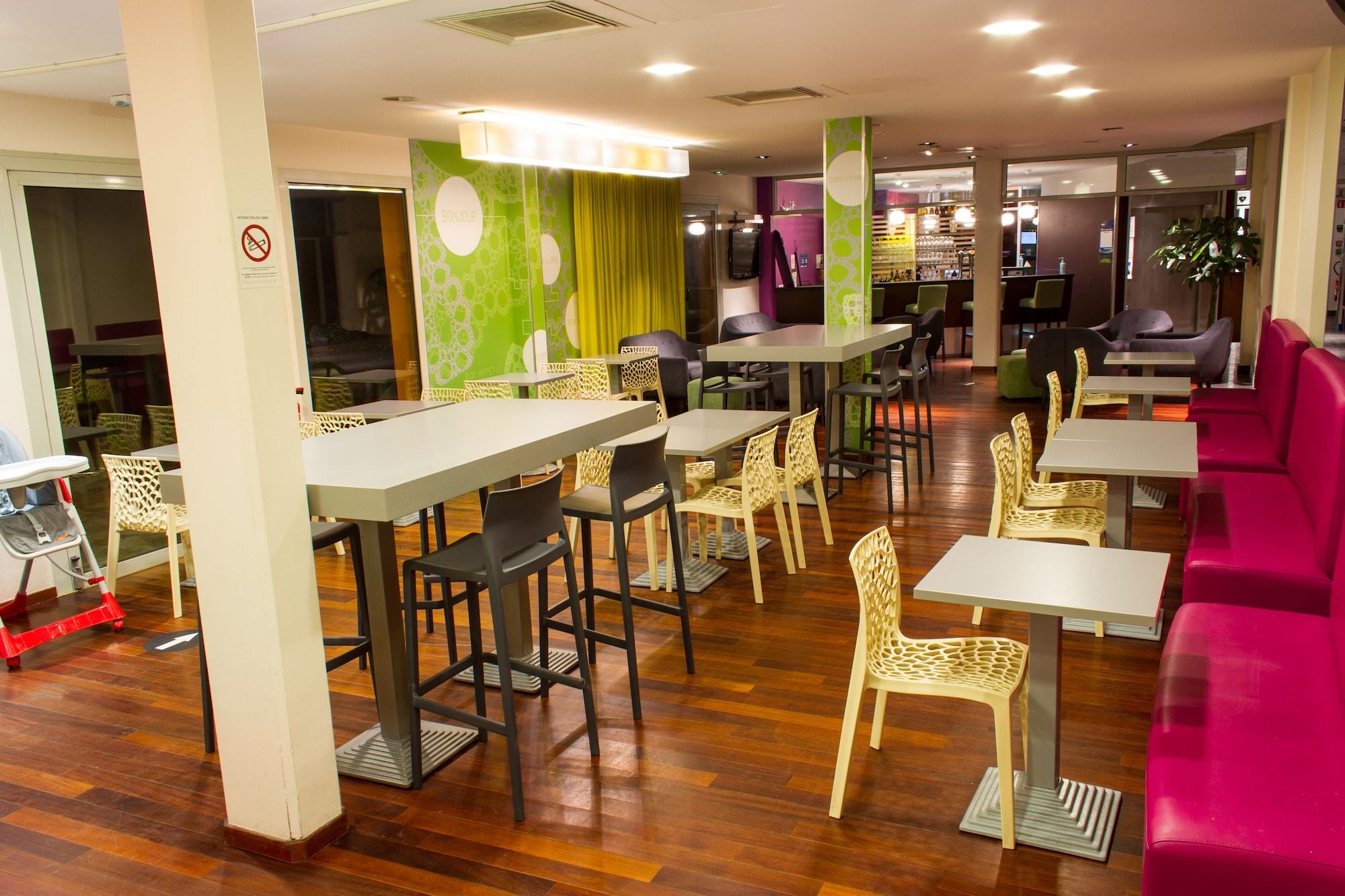 Sala de Reuniones ibis Styles Bethune Bruay