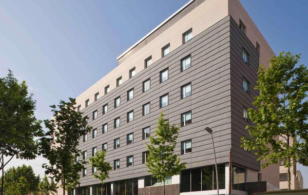 ibis Barcelona Glories 22