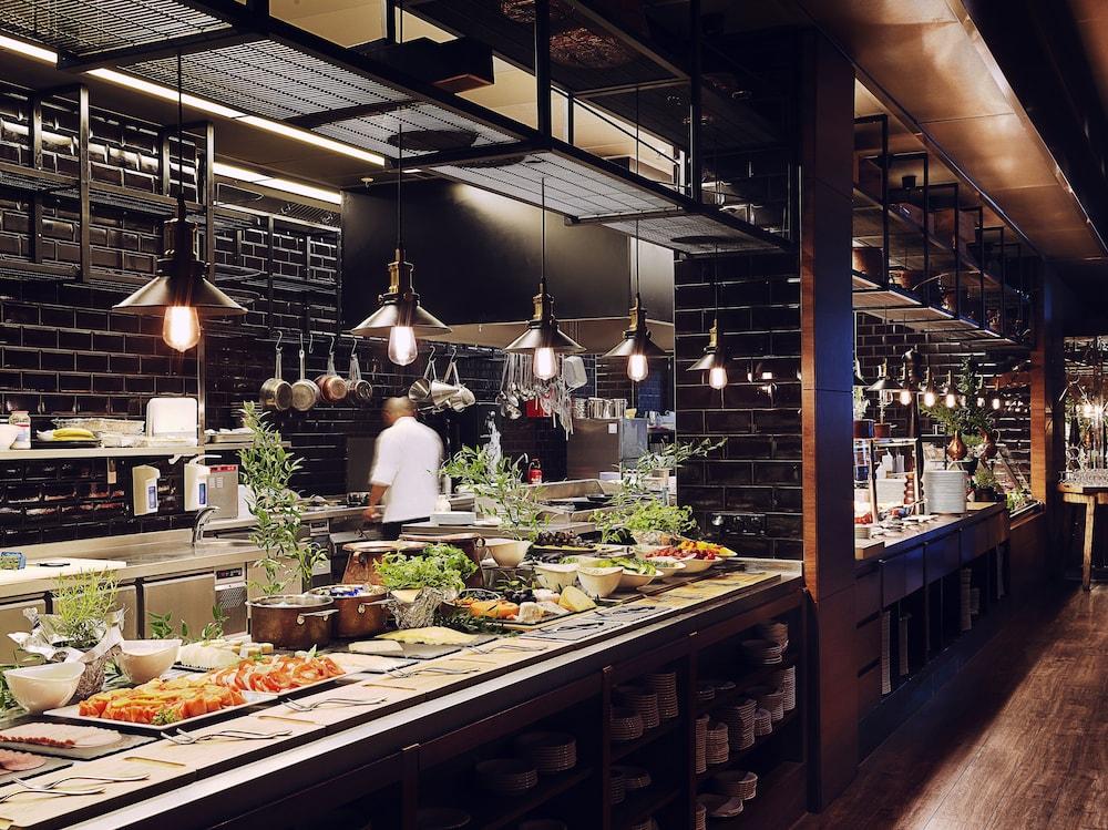 Hotel TITANIC Gendarmenmarkt Berlin