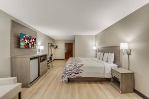 Alojamiento - Red Roof Inn & Suites Newport – Middletown, RI