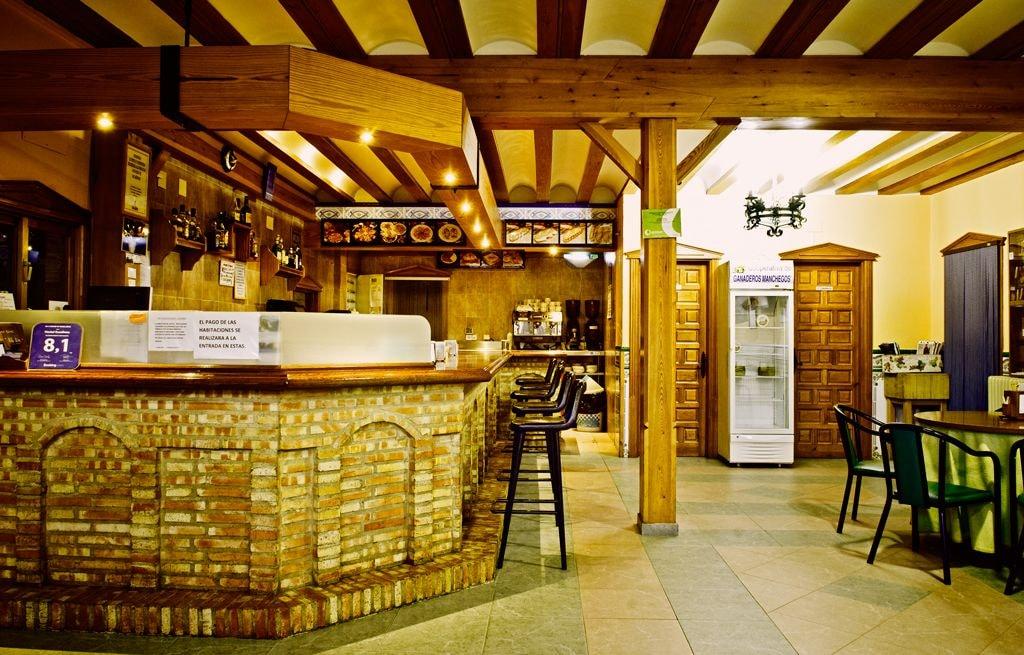 Bar/Salón Hostal Guadiana