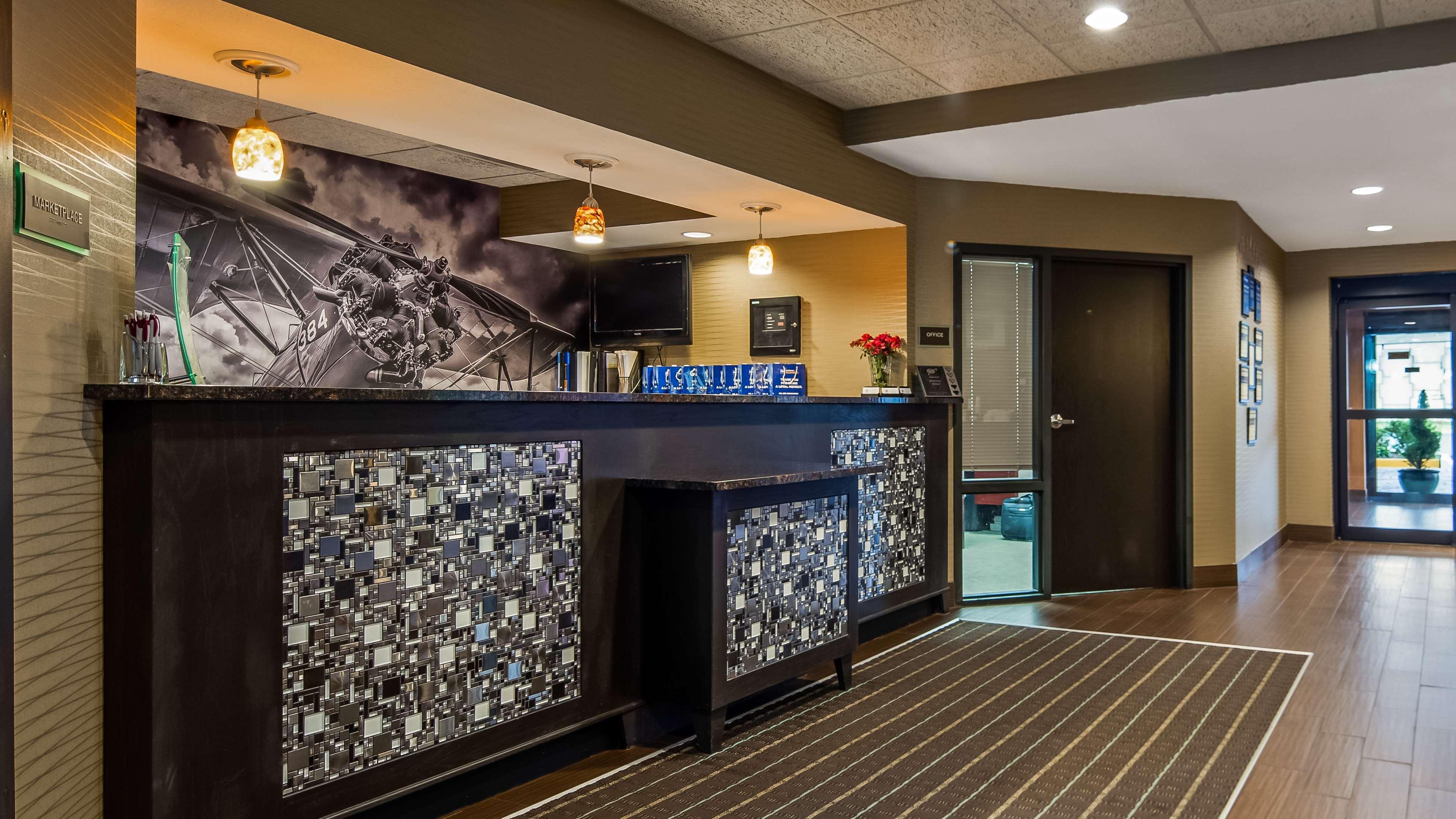 Vista Lobby Best Western Plus Wichita West Airport Inn