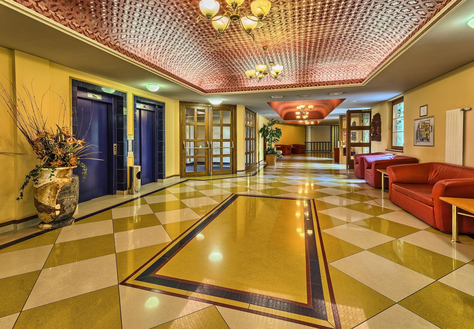 Vista Lobby Wellness Hotel Babylon