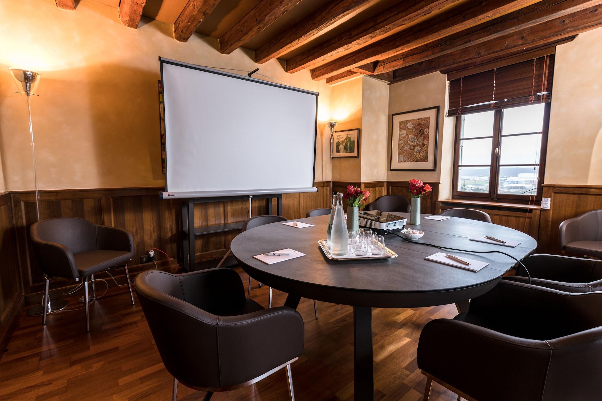 Sala de Reuniones Domaine De Chateauvieux