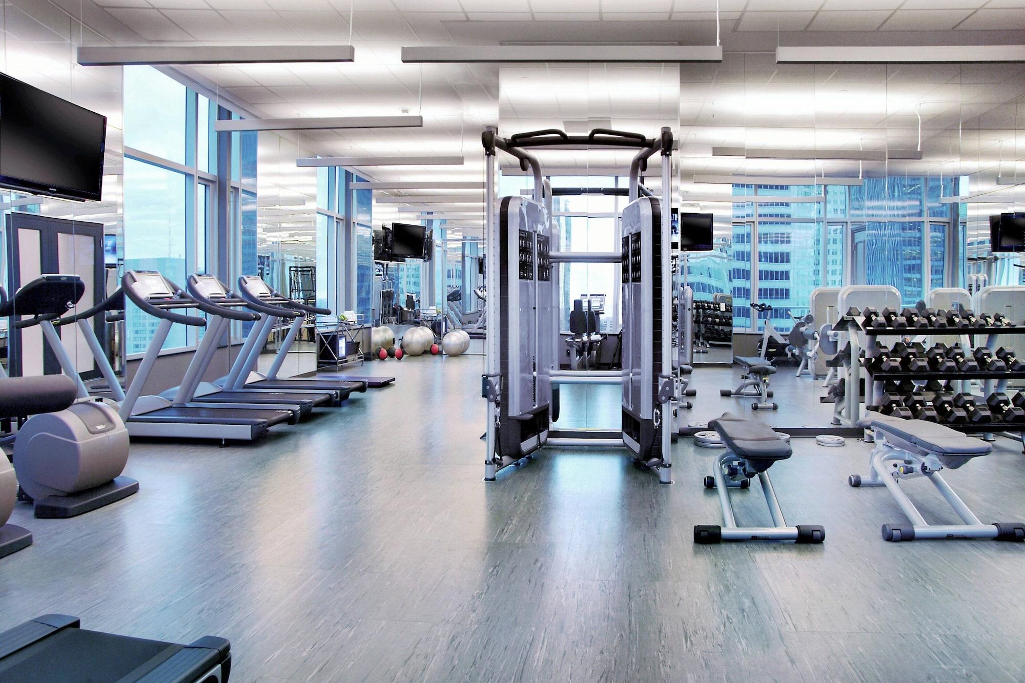 Gimnasio The St. Regis Toronto