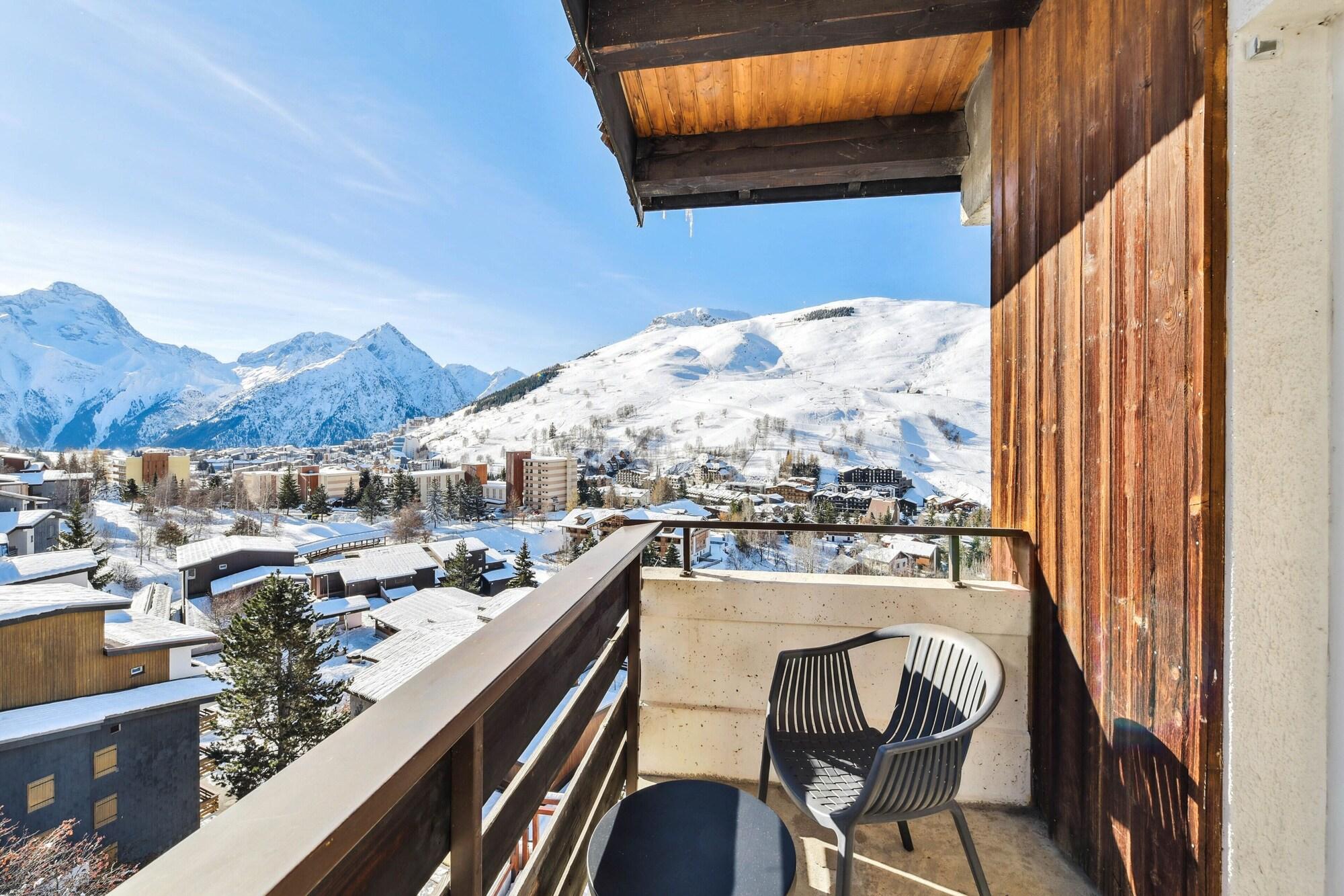 Vista Exterior hotel Turan