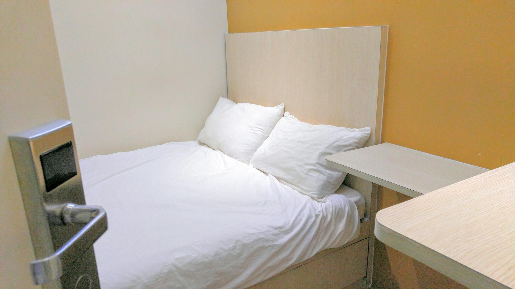 Habitación Nuts Hotel