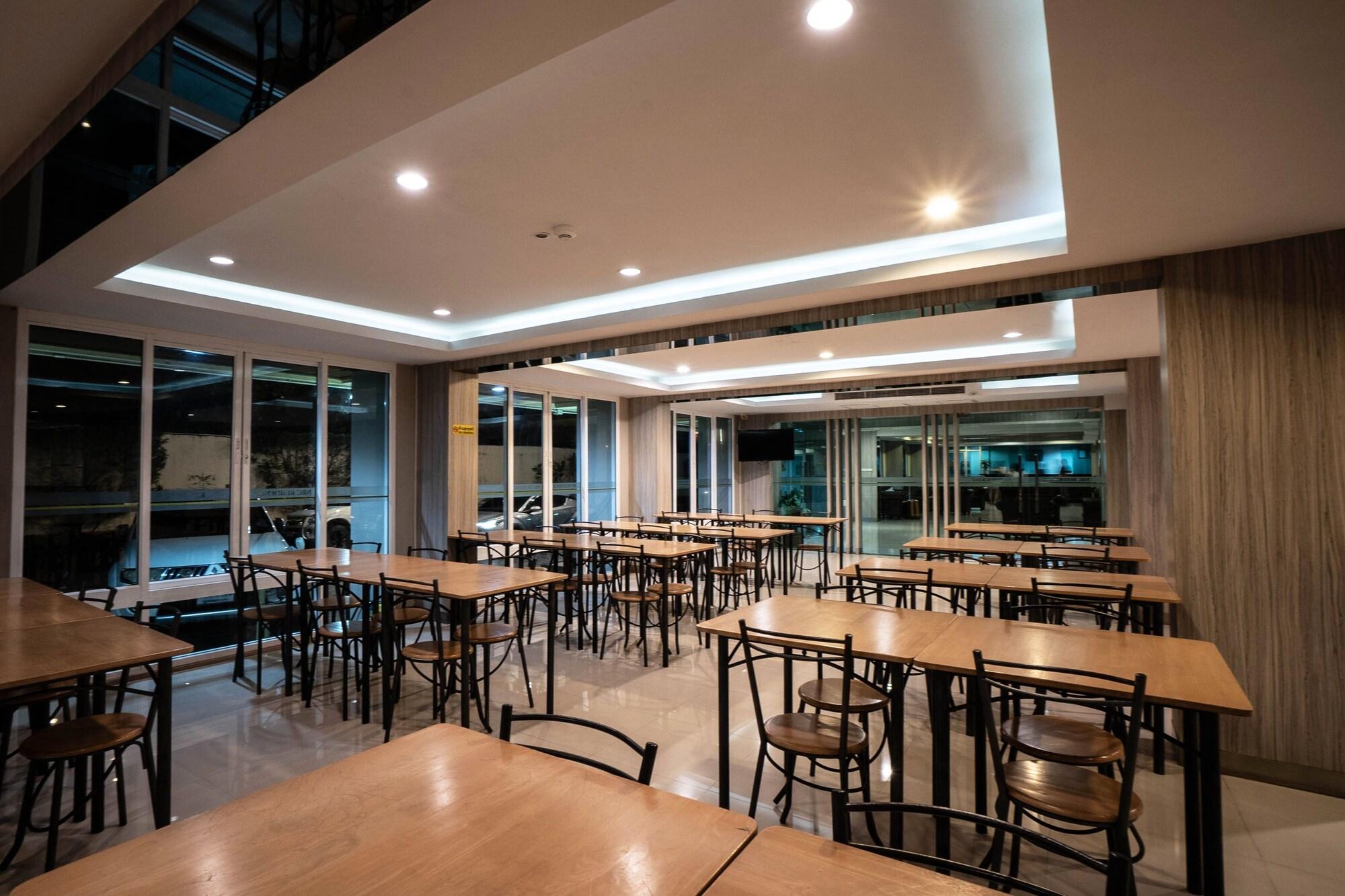Restaurant NRC Residence Suvarnabhumi