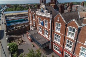 Alojamiento - Crewe Arms Hotel