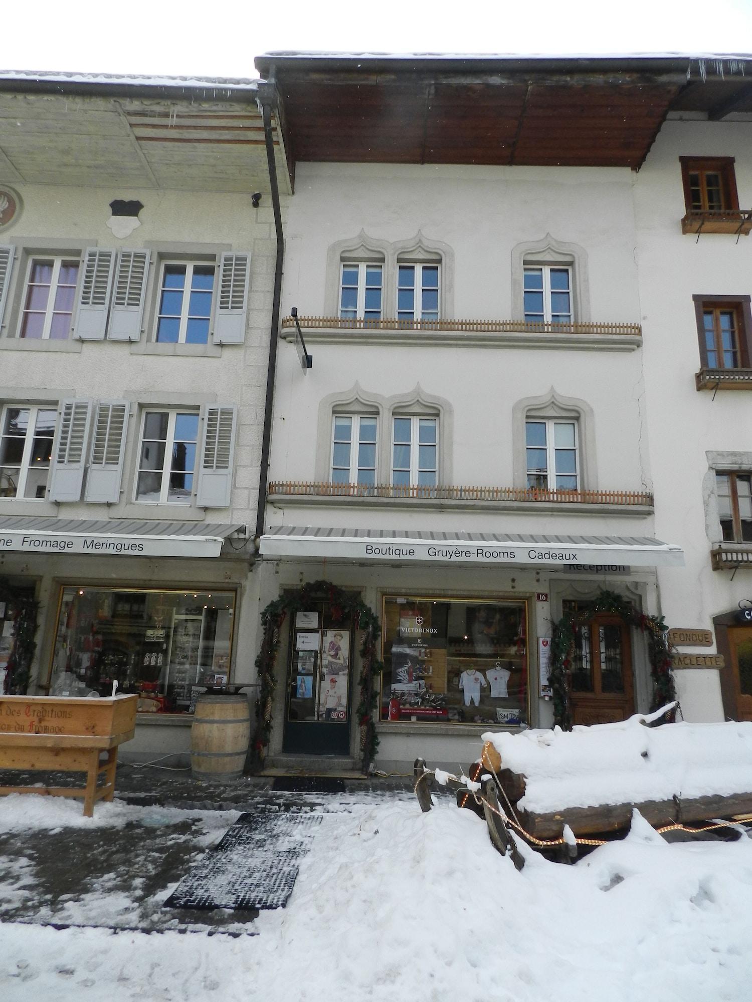 Vista Exterior Gruyère-rooms