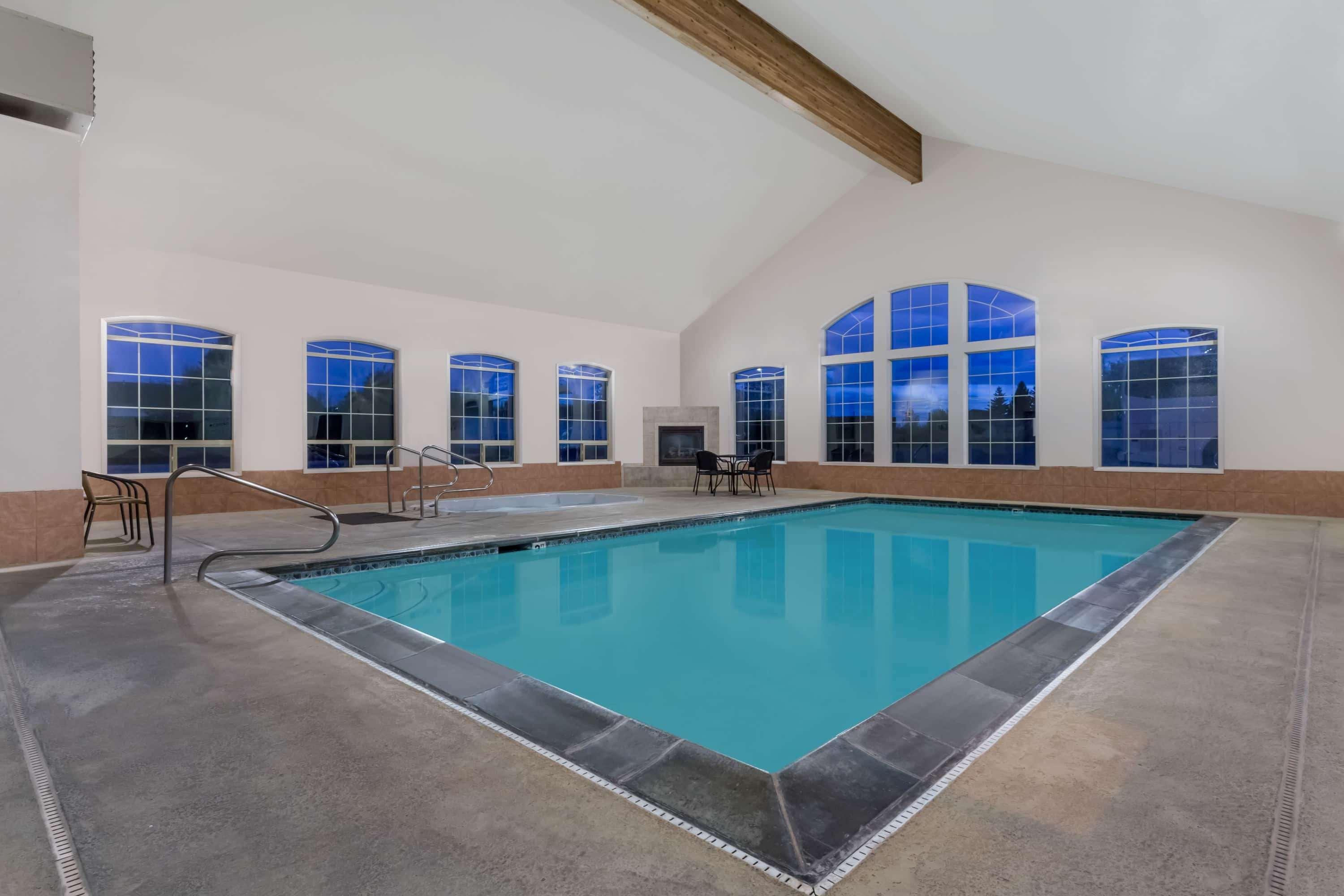 Vista Piscina Super 8 by Wyndham Rexburg