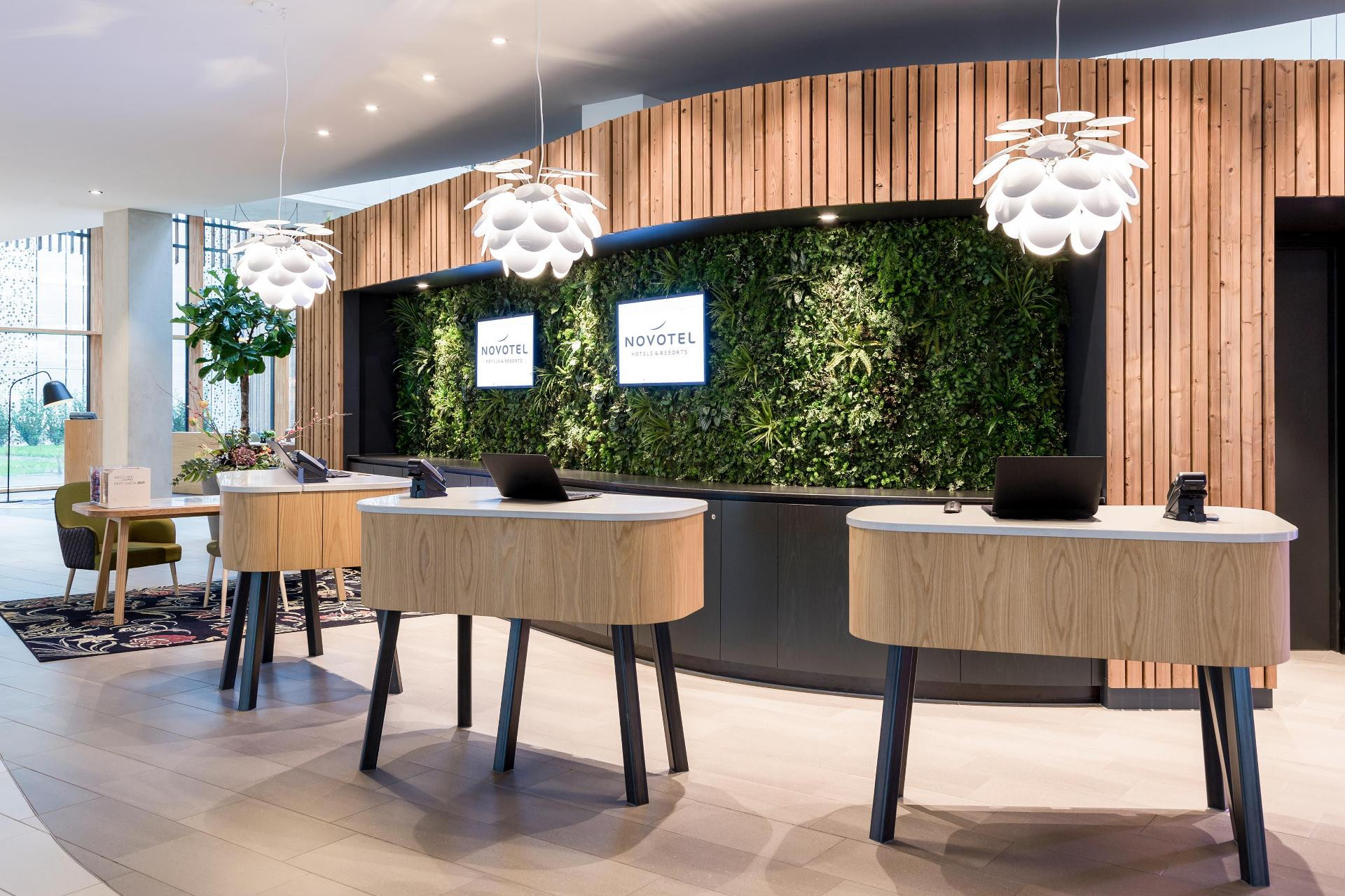Vista Lobby Novotel Amsterdam Schiphol Airport