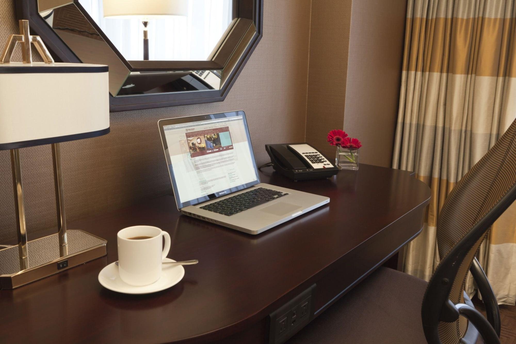 Set de Habitación The Plaza Hotel Columbus at Capitol Square