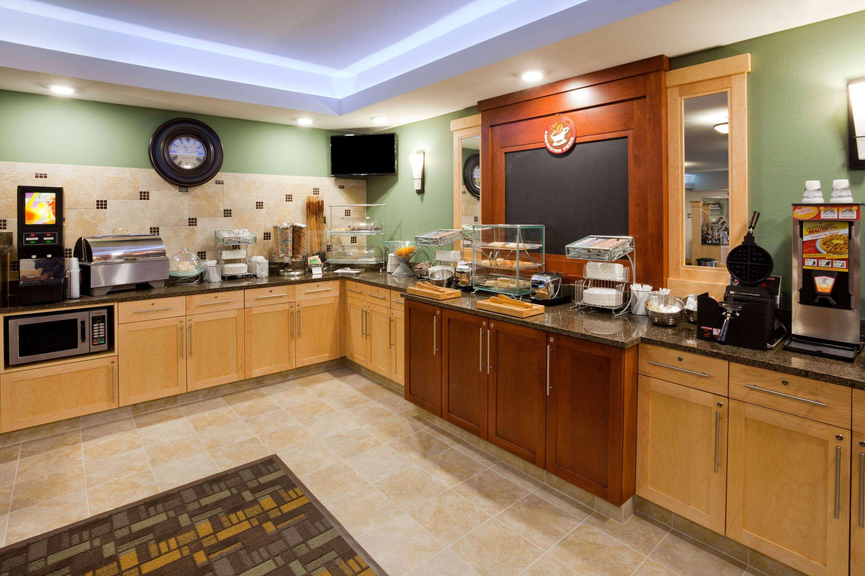 Restaurant AmericInn by Wyndham Sibley