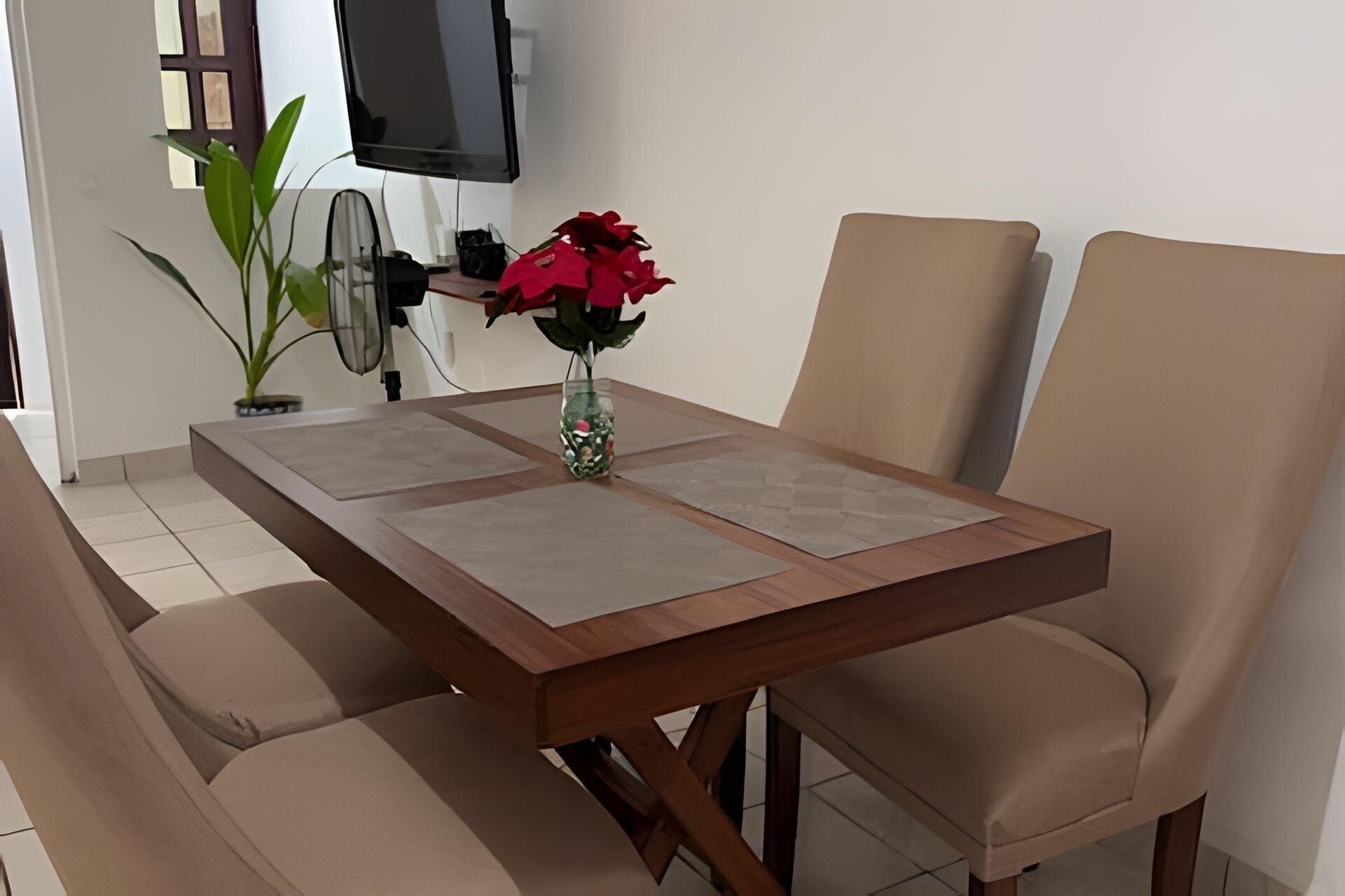 Restaurant Casa Cozy with 2Bedrooms and 2Baths