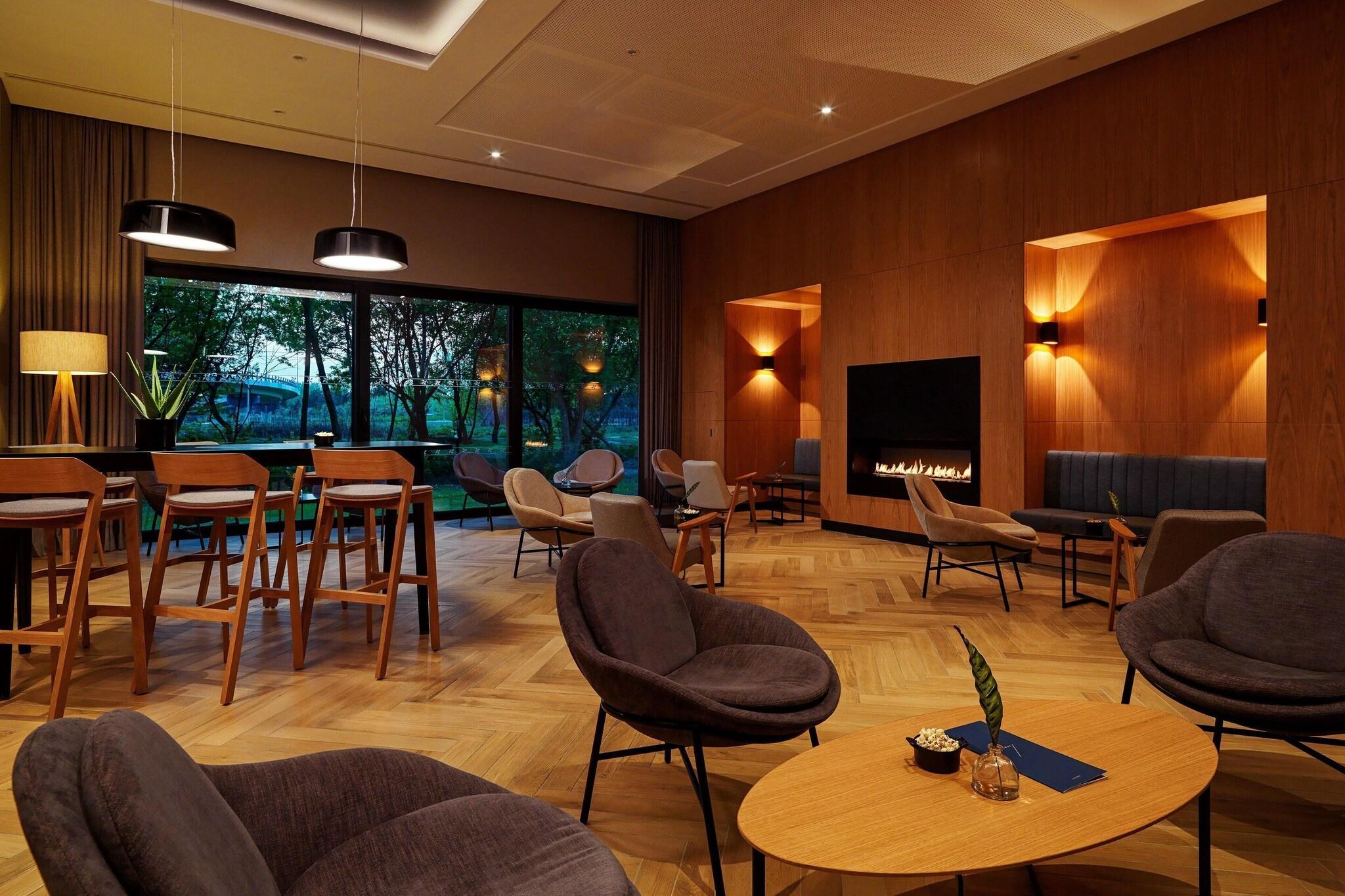 Restaurant Four Points by Sheraton Warsaw Mokotow