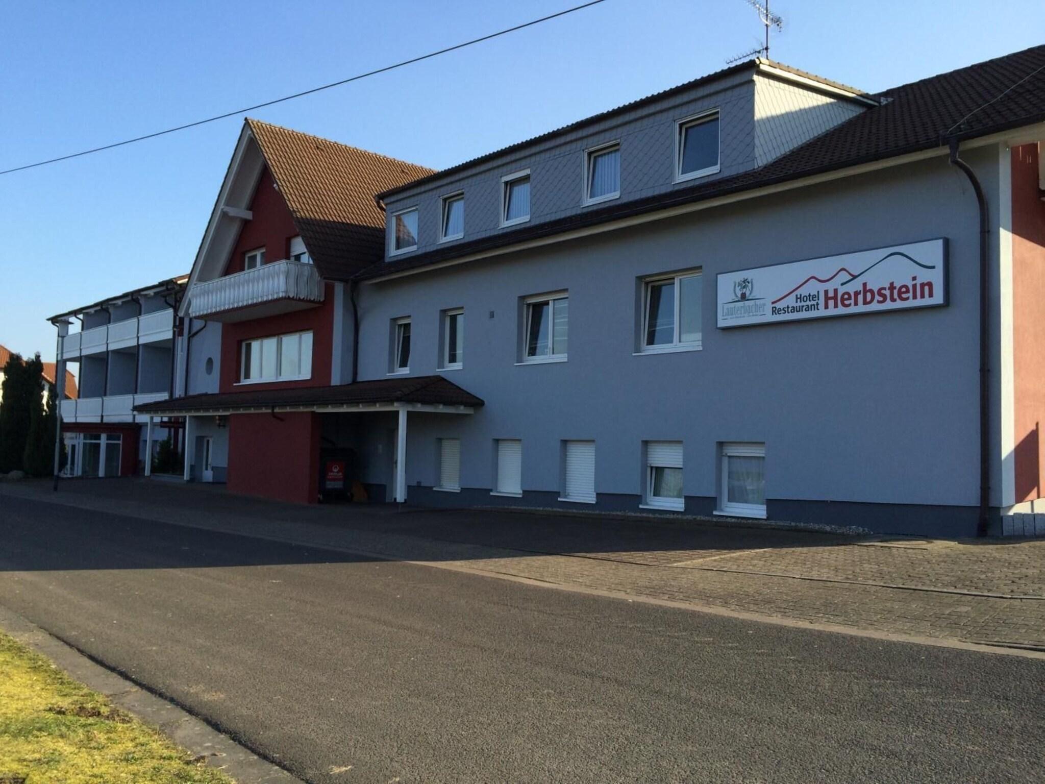 Vista Exterior Hotel Herbstein