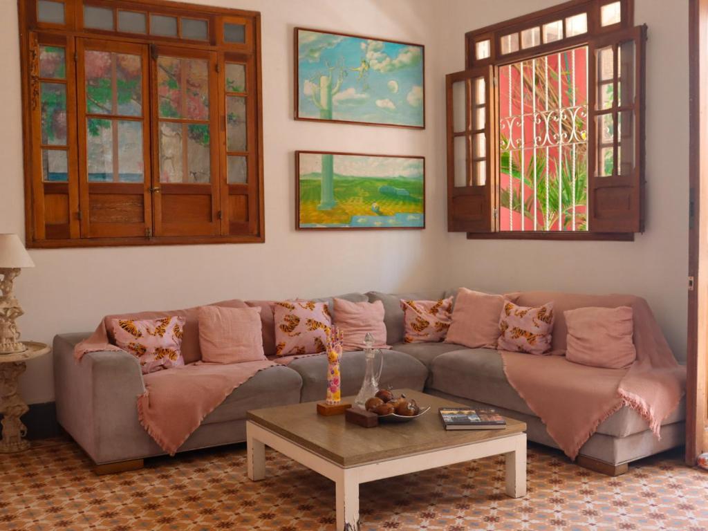 Zona de estar CASA ROSA - ALMA HOTELS