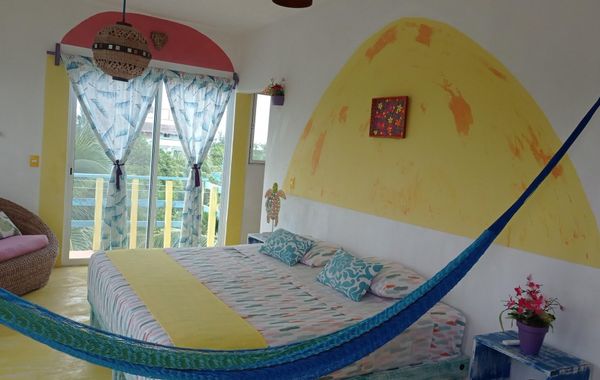 Colorful room very close to the beach. Only one lot behind the best beach | 2 - Hoteles solo adultos en Holbox, México