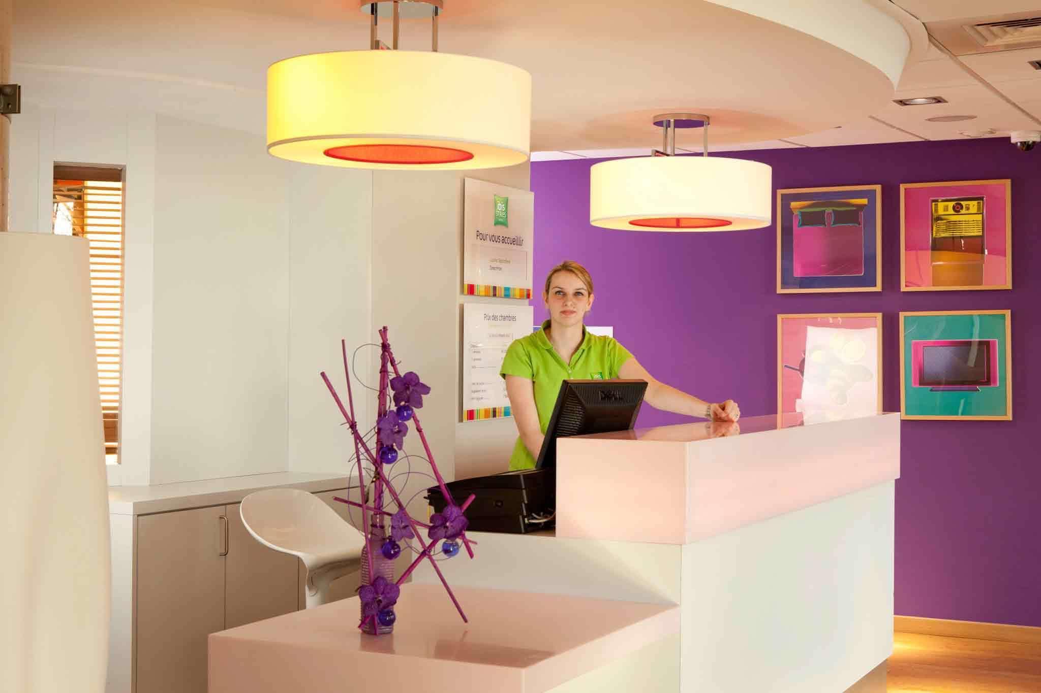 Vista Lobby ibis Styles Lille Aeroport