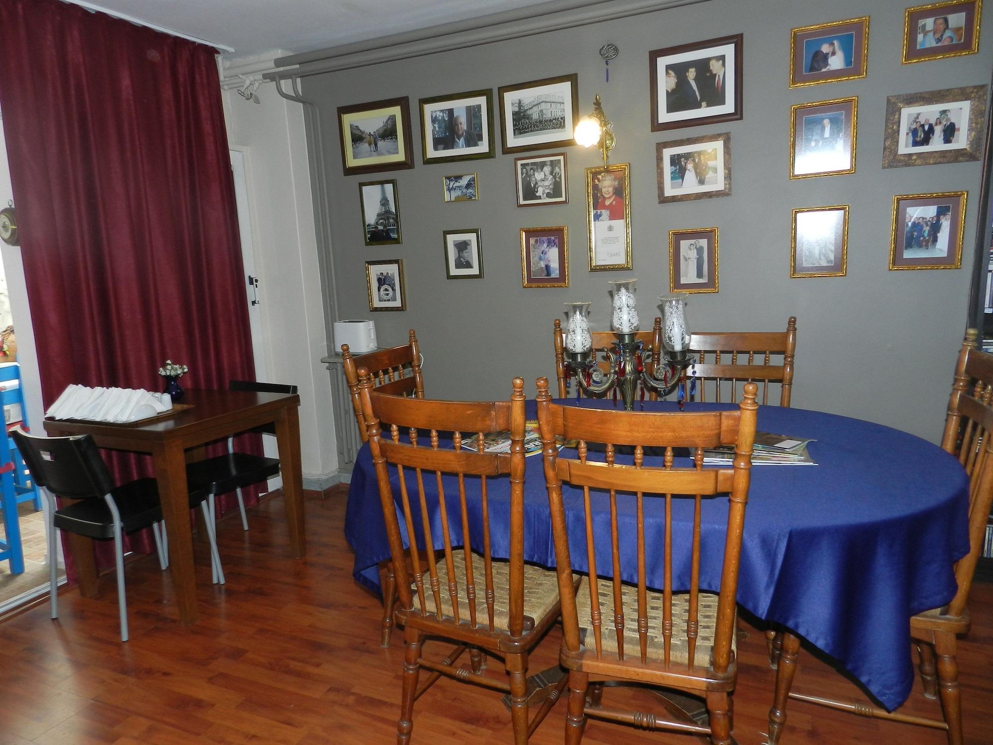 Restaurant Berk Guesthouse - 'Grandma's House'