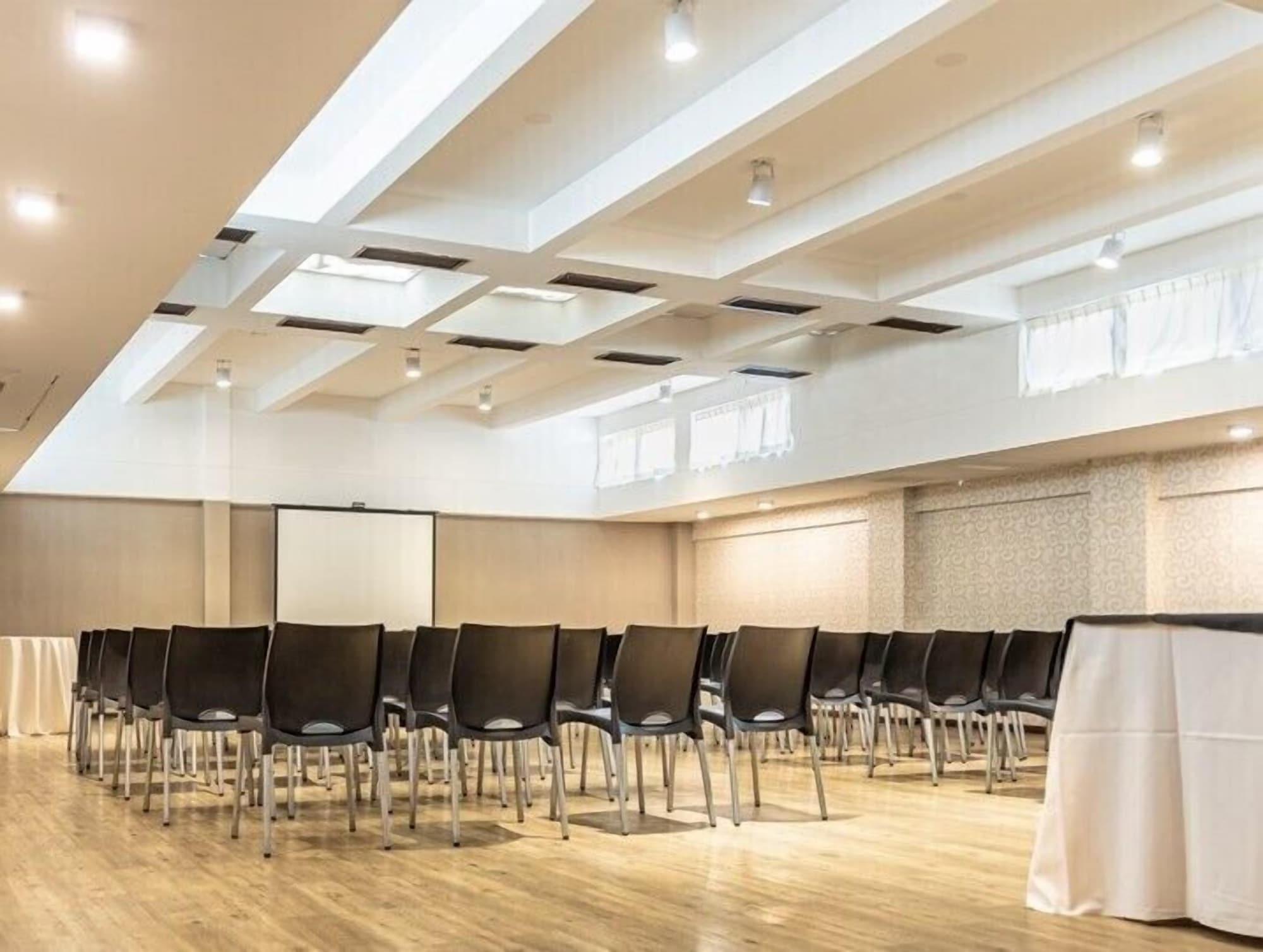 Sala de Reuniones Sarum Hotel Design