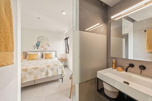 Renta temporal - The Wharf 5D city apartment, overlooking Annabay, downtown Willemstad