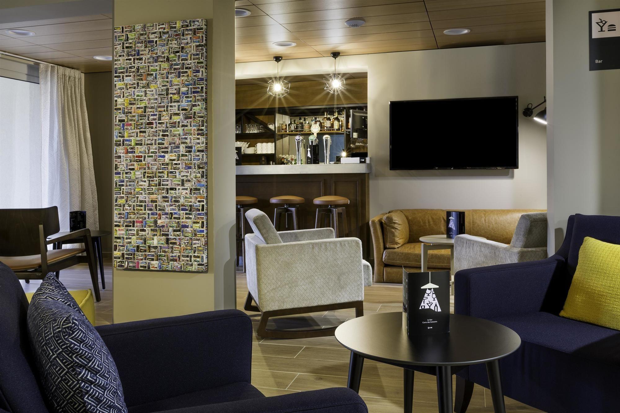 Bar/Salón Best Western La Porte des Châteaux