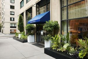 Alojamiento - Loews Regency New York Hotel
