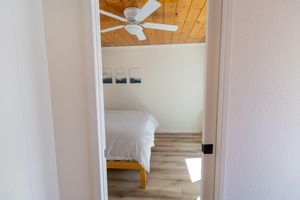 Alquiler Vacacional - Prime location home w/hot tub in Big Bear Lake!