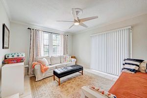 Renta temporal - Gorgeous Upscale Bungalow in Montrose 3/4 Bedrooms