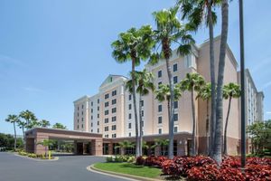 Alojamiento - Embassy Suites by Hilton Orlando Airport