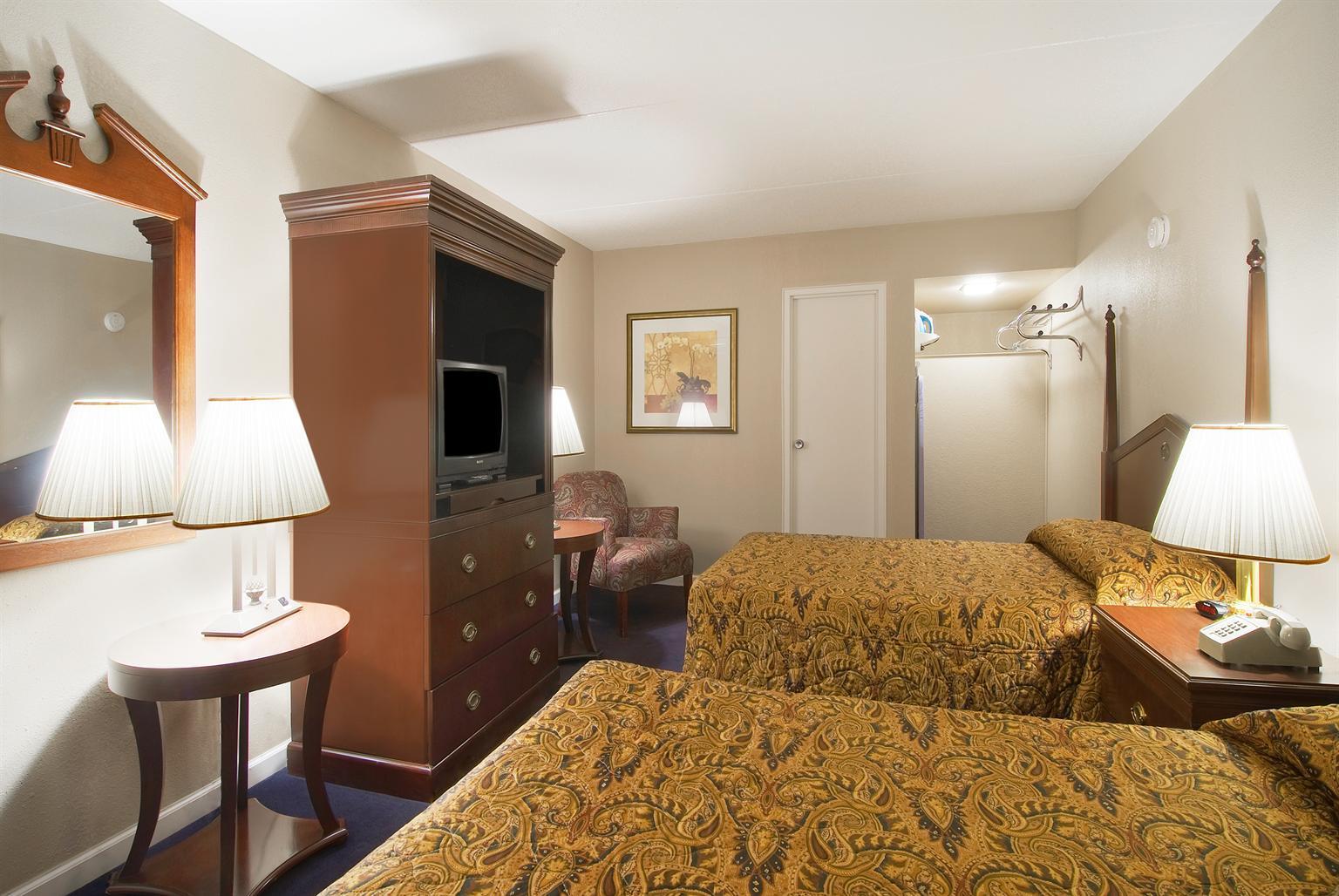 Varios Days Inn by Wyndham Hot Springs