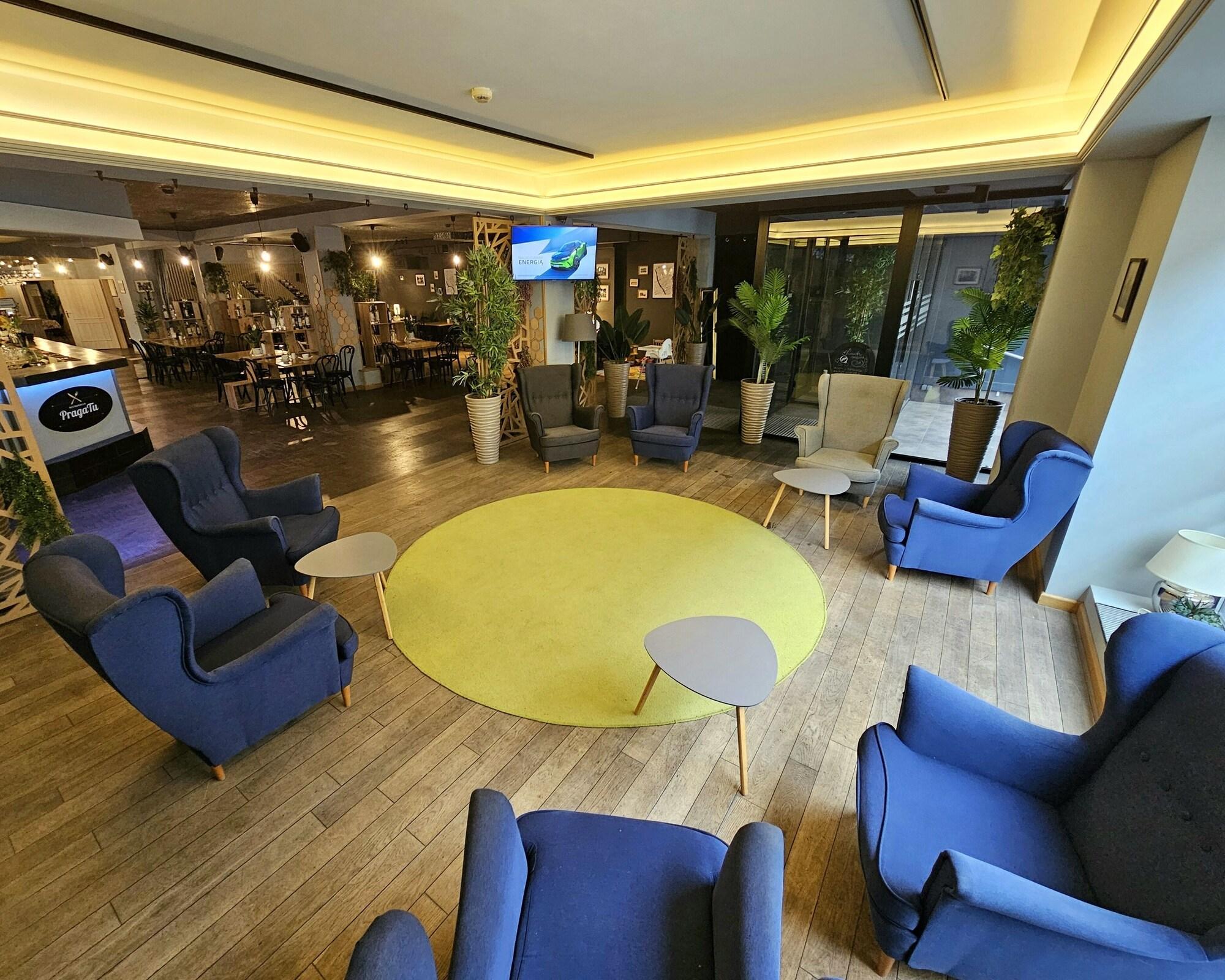 Vista Lobby Hit Hotel