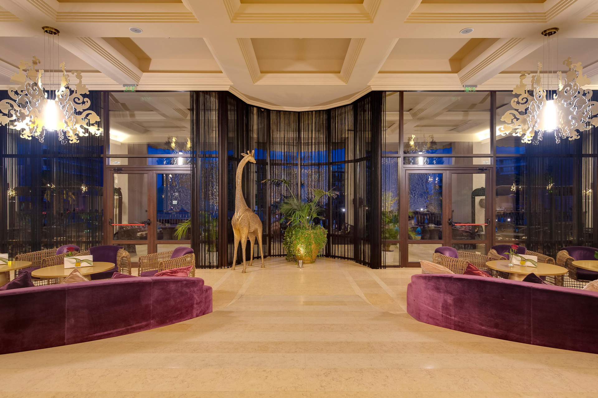 Bar/Salón Barceló Royal Beach – All Inclusive