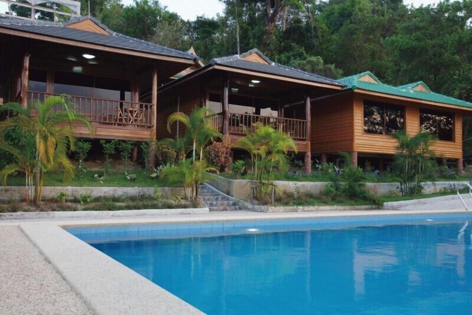 Varios B.C. Badin Resort