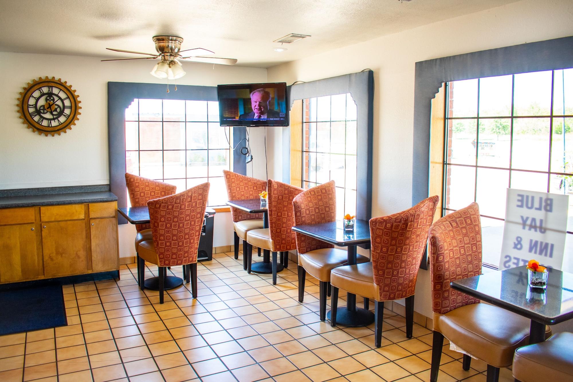 Vista Lobby Blue Jay Inn and Suites
