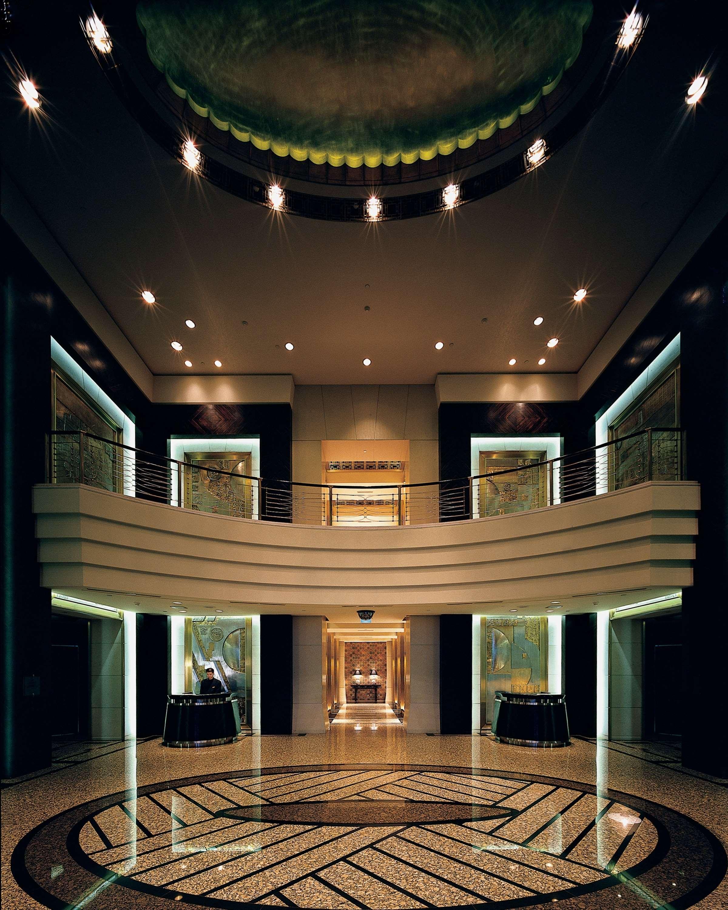 Vista Lobby Grand Hyatt Shanghai