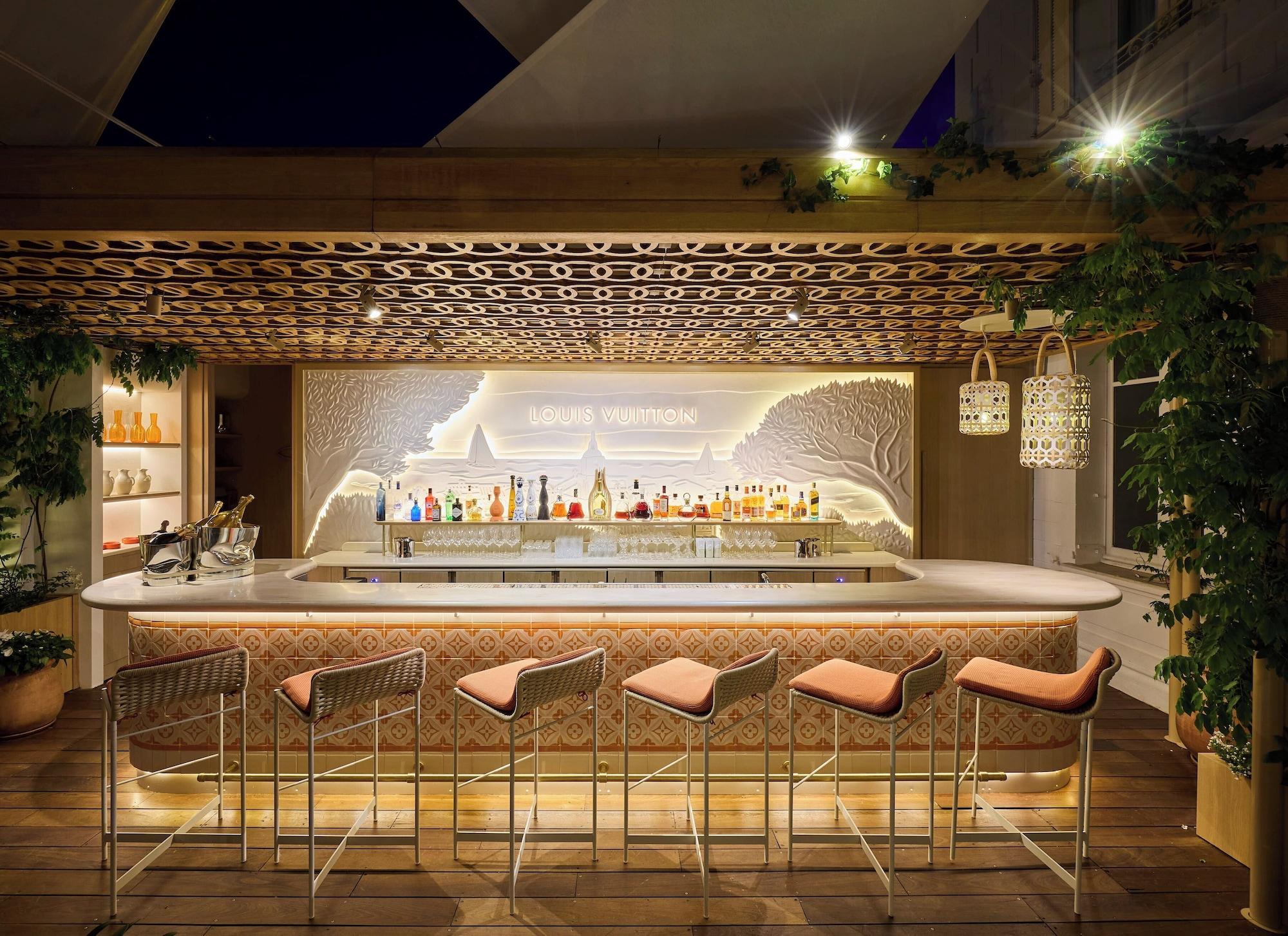 Bar/Salón White 1921 Saint-Tropez