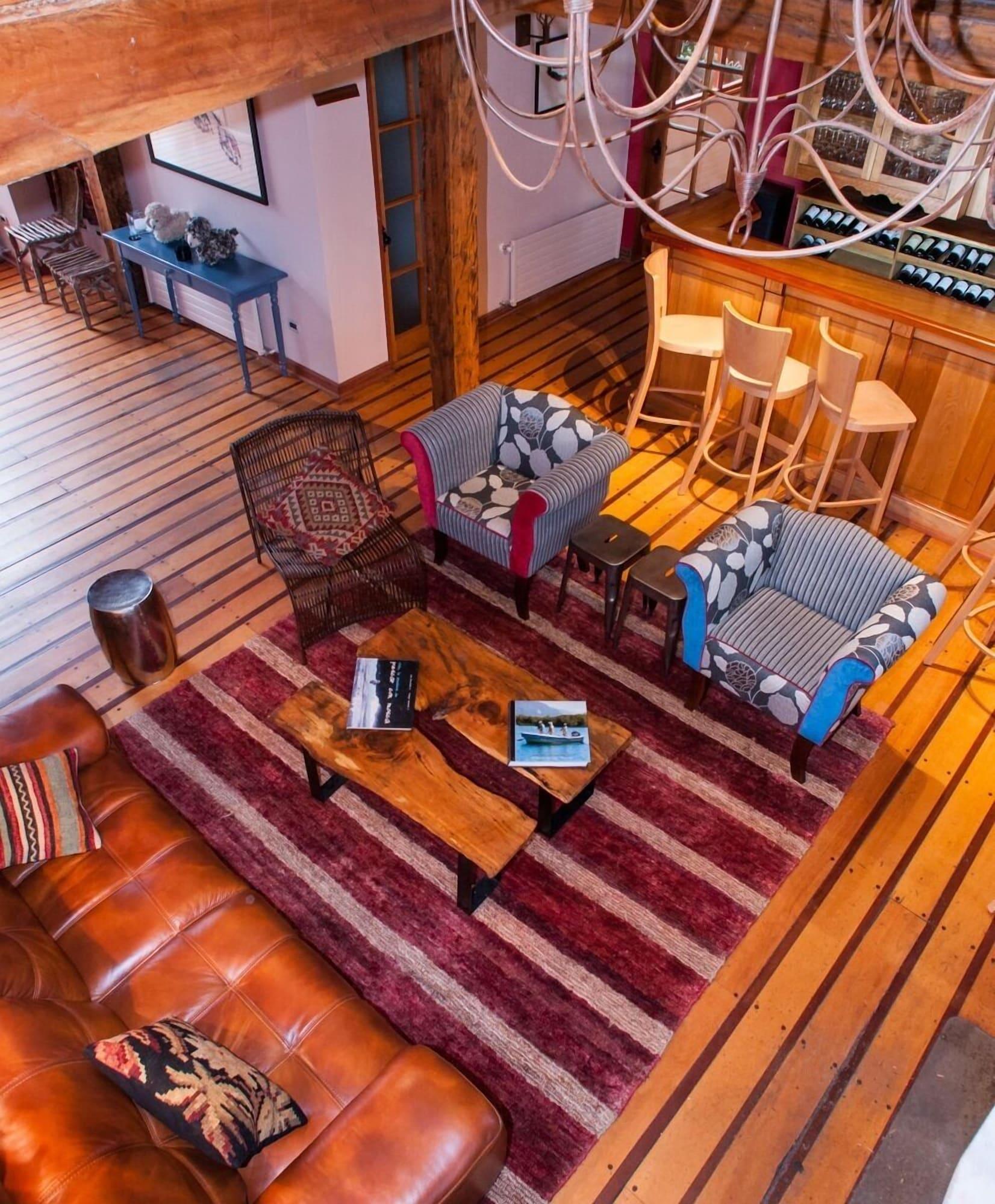 Vista Lobby Yelcho en la Patagonia