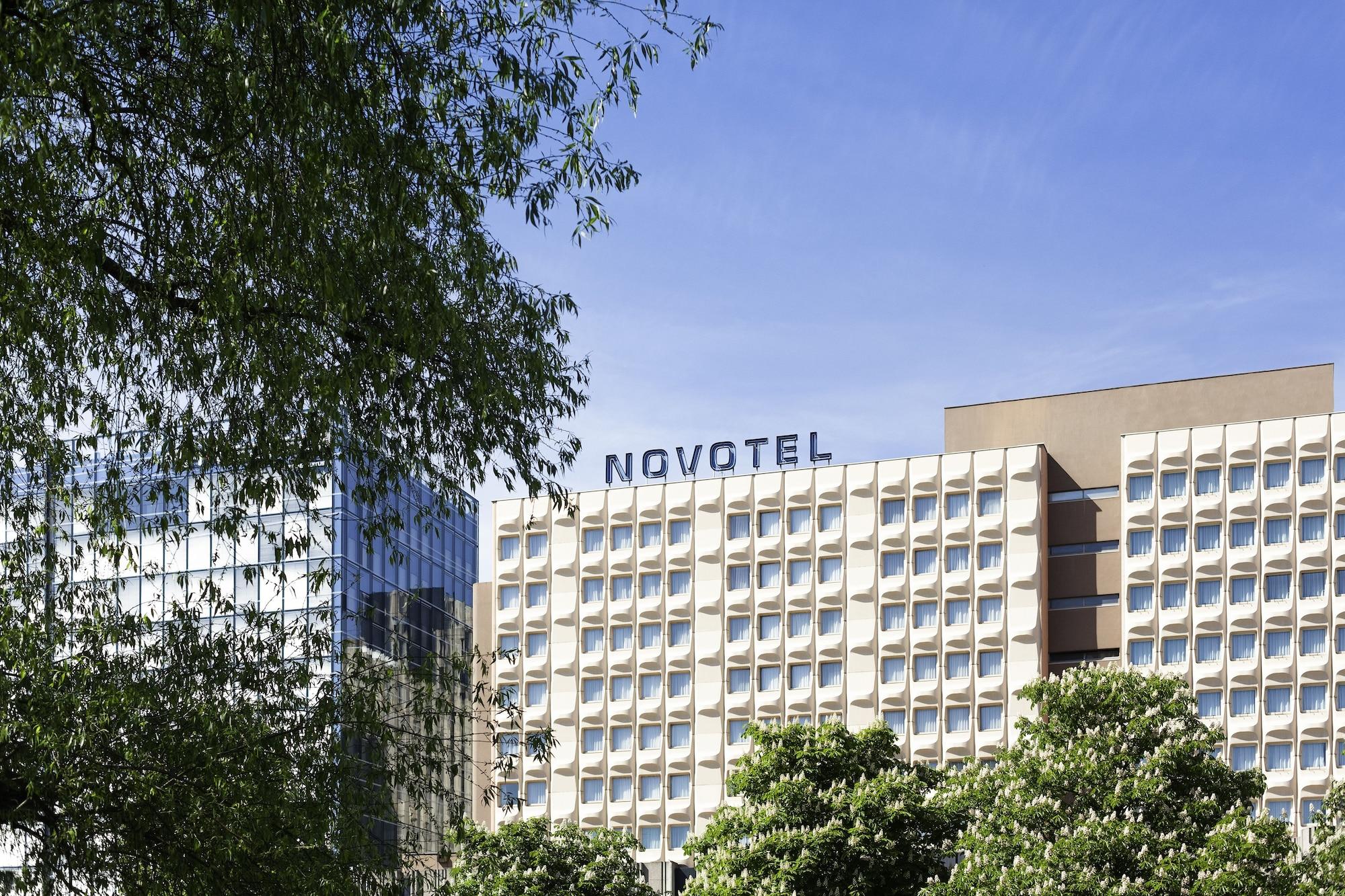 Vista Exterior Novotel Strasbourg Centre Halles