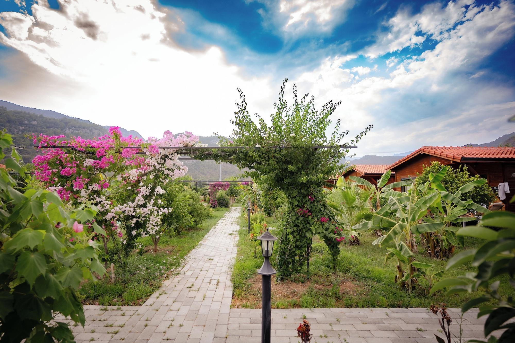Vista Exterior Lemon Garden Lodge