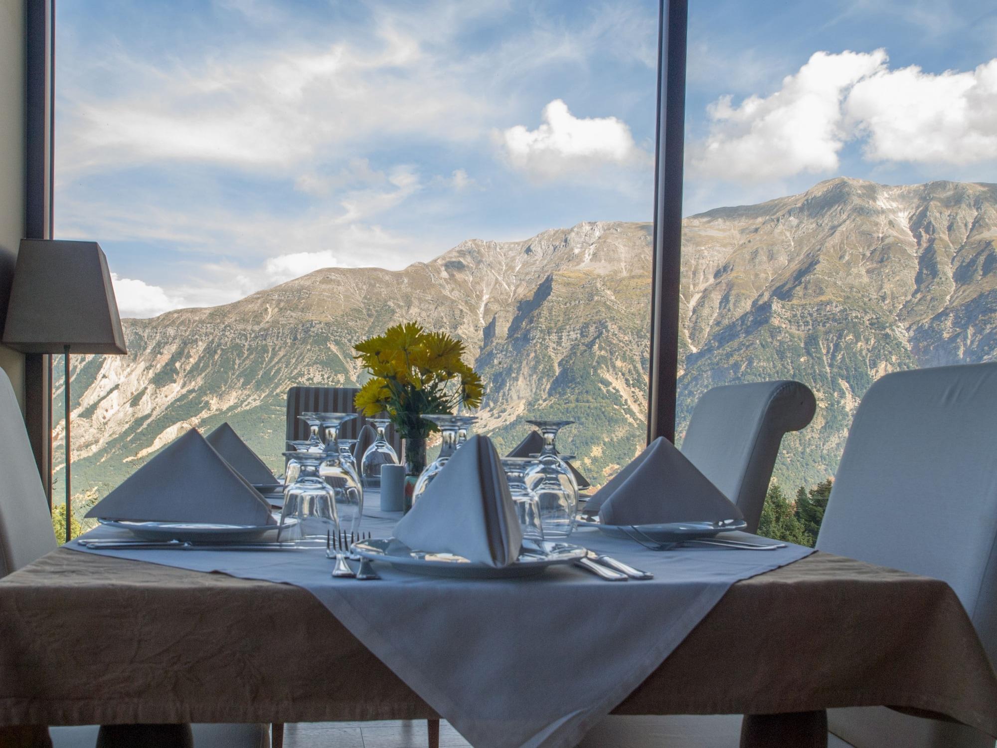 Restaurant Orizontes Tzoumerkon