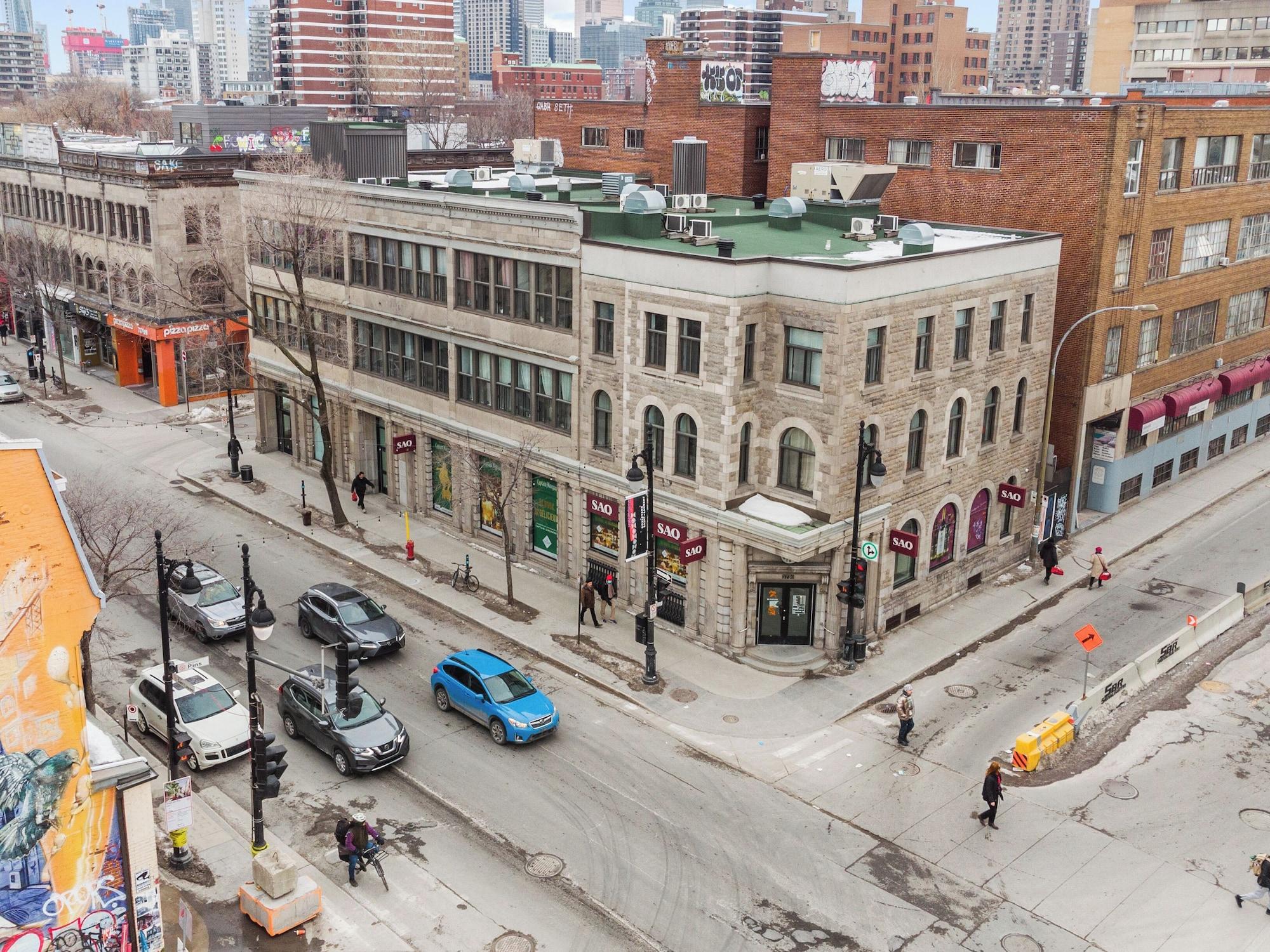 Vista Exterior Boulevard Suites - M11