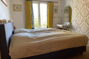 Alquiler Vacacional - Hideaway: Sauna, Tennis & Trampoline