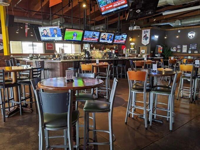 Bar/Salón Country Inn & Suites by Radisson, Elk Grove Village/Itasca