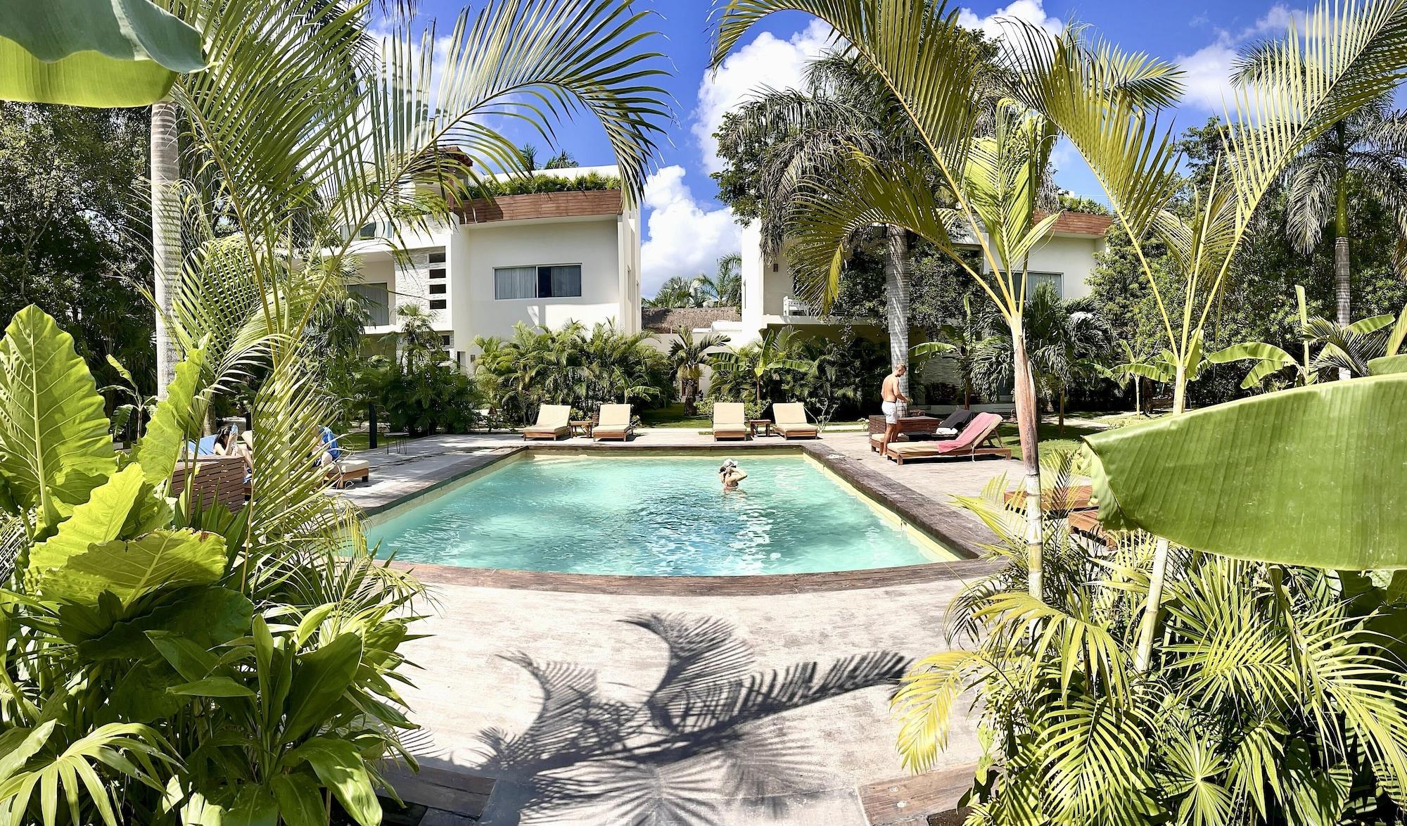 Varios Xscape Tulum