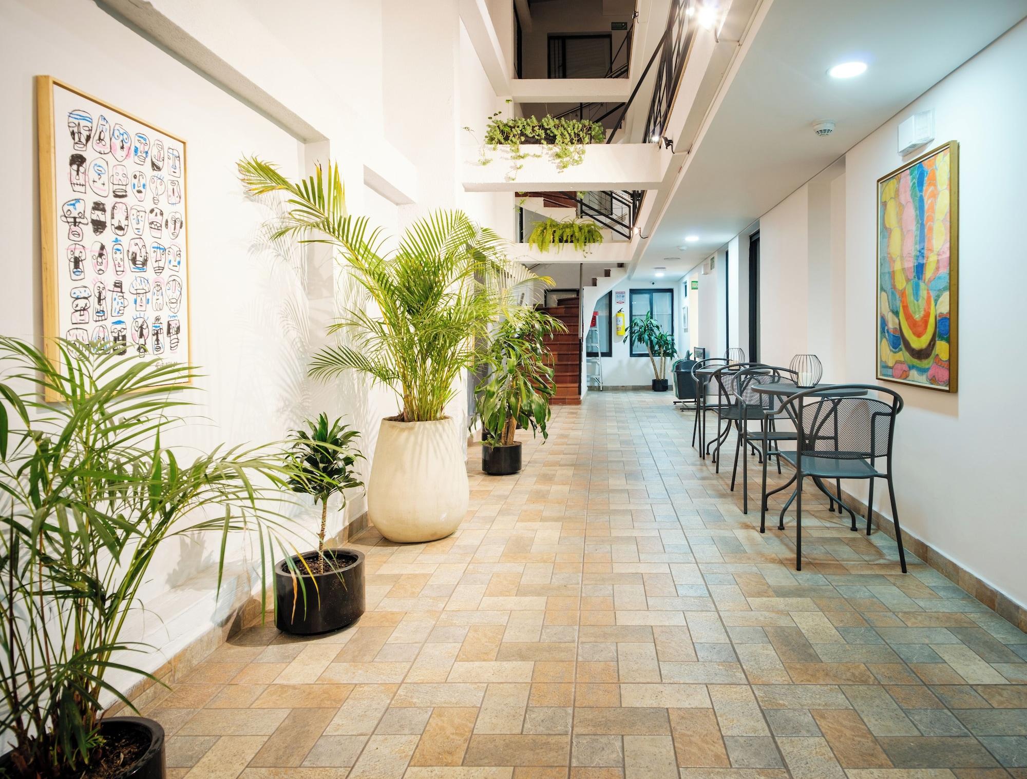 Equipamiento de Habitación Palermo Home Bogota & Art Gallery