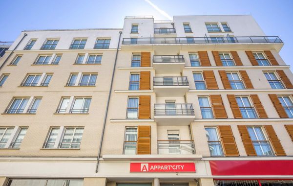 Appart'City Confort Paris Clichy Mairie